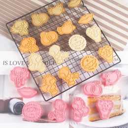 Baking Moulds 8Pcs Valentine's Day Cookie Cutter Set Bear Love Heart Letter Fondant Embosser Stamp Wedding Party Supplies Cake Decor