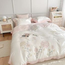 Set di biancheria da letto patchwork bianco raso satinato morbido 1000tc di cotone egiziano di cotone egiziano abbraccio di ricamo copripiumino fogli set di floreali