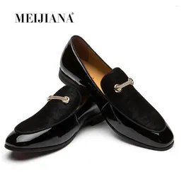 Casual Shoes 2024 Men Fashion Metal Chain Patent Leather Slip On Formal Loafers Moccasins Flat Male Driving