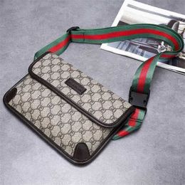 2024 New Designer womens crossbody shoulder trend style chaohuochao brand fashionable small square lattice Street outdoor mobile phone diagonal bag