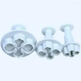 Baking Moulds 3Pcs/Set Silicone Hydrangea Fondant Cake Decorating Plunger Cutter Flower Blossom Strawberry Mould Home Garden Kitchen Tools