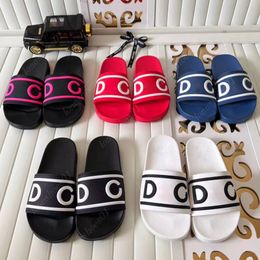 Designer slippers sandals Women flat rubber slippers fashionable luxurious equipment sole mule legs women room outdoor beach slippers