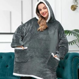 Blankets Winter Warm Blanket Hoodie Large Microfiber Plush With Sleeves Soft Sweatshirts Wearable Hooded