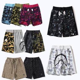 Sharks Shorts Designer Womens Camouflage Pattern Fiess Training Sports Pants Loose Breathable Mens Summer Jogging