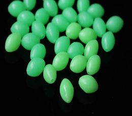 Tigofly 200 pcslot 10X7mm Plastic Oval Luminous Fishing Beads Glow in the Dark Floating Sinking Bobber Bulk Beads Fly Tying Mater3140195