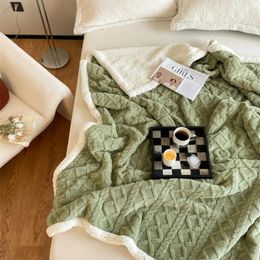 Blankets Modern Simple Solid Colour Jacquard Lamb Fleece Blanket Winter Thickened Warm Nap Liu Luan Skin-friendly Sofa