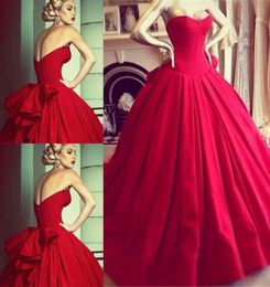 50s Inspired Vintage Style Ball Gown Prom Dresses Sweetheart Ruched Satin Sexy Backless Women Formal Dresses Evening Wear Custom M2591251