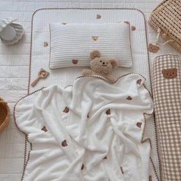 Blankets Korean Fleece Baby Kids Blanket Bear Embroidery Infant Bedding Moses Basket Bassinet Cover Stroller Covers