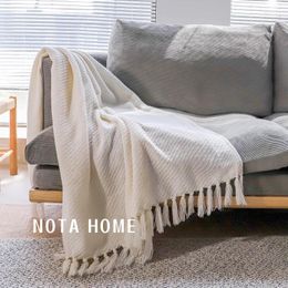 Blankets Solid Color Japanese And Nordic Style Air Conditioning Blanket Thick Nap Single Tassel Sofa Knitted