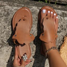 Slippers Women 2024 Summer Fashion Flat Beach Shoes For Brown Clip Toe Designer Flip Flops Female Zapatos De Mujer