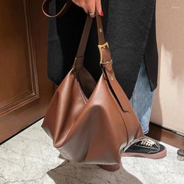 Shoulder Bags Autumn/winter Texture Bag 2024 Female Ins Niche Messenger Fashion Bucket Underarm Dual-use