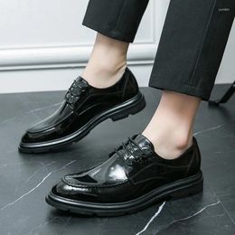 Casual Shoes Glossy Men Fashion Shoe Office Breathable Leather Loafers Driving Moccasins Comfortable Lace Up Top Luxury Big Size