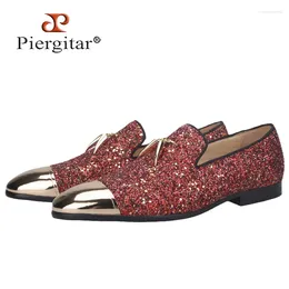 Casual Shoes Piergitar 2024 Handmade Red Color Suede Men Gold Metal Buckle Men's Loafers Party And Wedding Plus Size