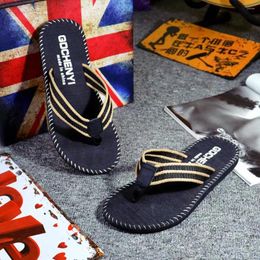 Slippers Men's Fashion Flip Flops Summer Outer Wear Casual Breathable Beach Shoes Sandals Solid Colour Sewing Car Line