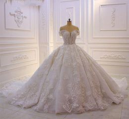 Sparkly Beaded Off Shoulder Ball Gown Wedding Dress Luxury 3D Flowers Lace Appliqued Princess Vintage Arabic Bridal Gown6771524