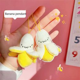 Keychains Lanyards New Mini Cute Banana Pendant Keychain Soft Fill Plush Toy Keyring Bag Phone Decorative Gift Q240403