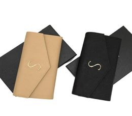 Designer Leather Wallet Black Beige Coin Purse Men039s Women039s Card bag Exquisite Workmanship and Delicate Touch Luxury y 9878537