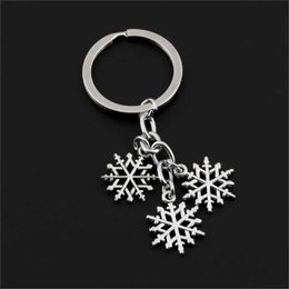 Keychains Lanyards 1Pc Lovely Christmas Snowflake KeyChain Snow Flake Key Chain Ring Purse Pendant For Classic Lovers Gift Jewellery E2383 Q240403