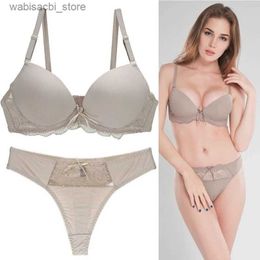 Sexy Set WENLI Sex Ladies Panty Underwear Women Set Female Lingerie BCDE Cup Sexy Bra Sets Luxury Lace Embroidery Push Up Lingerie Set L2447