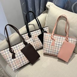 Gingham Print Tote Bag 2024 Ladies Handbag Large Capacity Single-Shoulder Bag Korean Style New Shopping Bag