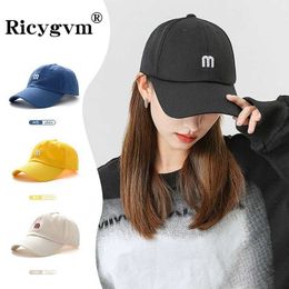 Ball Caps Mens Solid M-Letter Baseball Hat Womens Fashion Embroidered Foot Hat Summer Outdoor Sunshade Cotton Leisure Button Hat Q240403
