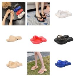 Slipper summer outdoors Woman beach Rubber sandal luxurys Designer Mules sandale Casual red shoes man slides travel pool Sliders