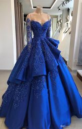 Luxury Royal Blue Lace Evening Dresses Long Sleeves Sheer Neck Ball Gown Prom Dresses Appliques Beads Red Carpet Celebrity Dresses2228029