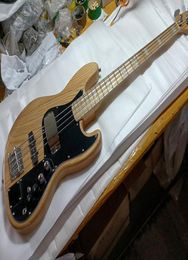 Factory Custom Natural Wood Color 4 Strings Electric Bass Guitar with White Pearl Inlay Black Pickguard Pickup cover Offer Customi1289620