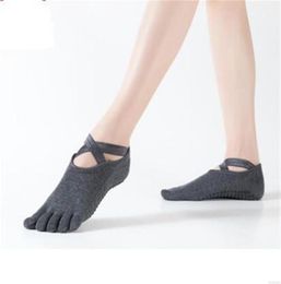 Yoga Socks Dance Bipedal Sports Five Fingers Socks Antiskid Socks Yoga Calzini a cinque dita Cross Size228U267W2804332