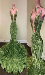 Luxury African Sparkly Olive Green Mermaid Prom Dresses Jewel Neck Illusion Dress Plus Size Formal Sequined Evening Gowns for Blac7632721