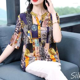 Women's T Shirts BirdTree 90%Real Silk Plus Size T-Shirt Women V-Neck Half Sleeves Print Versatile Temperament Straight Top 2024 Spring