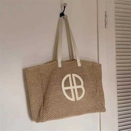 Daily Wear Beach Bags Grass Woven Women's Bag Versatile Summer Tidal Shopping Fashion Handheld Tote