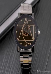 Pretty Mens Watches Women Round Dial Quartz Couple Watches07703363