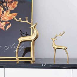 Arts and Crafts Copper Deer Metallic old Handmade Crafts Simulation Animal Sculpture Antlers Modern Home Decoration Christmas FiurinesL2447