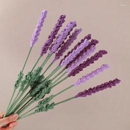 Decorative Flowers 5Pcs Purple Handmade Crochet Lavender Hand-Knitted Artificial Flower Finished Bouquet For Table Vase Decor Gift