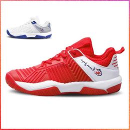 Athletic Outdoor 2023 New Kids Adult Fencing Shoes Indoor Professional Lightweight Sneakers for Women Comfortable Athletic Training Footwear 240407