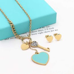 Designer Brand Tiffays Accessori chiave a forma di cuore collana oro olio di gocciolatura verde set di orecchini a ciondolo n.