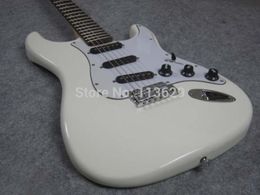 Custom Shop Artist Signature Guitar Ritchie Blackmore 70s Gray White Electric Guitar Scalloped Fingerboard 3 Bolt Neck Joint9808608