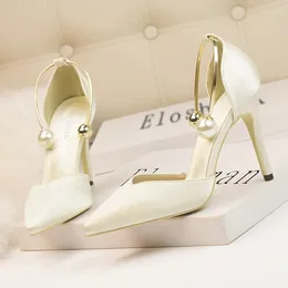 Dress Shoes Women Pearl Fetish High Heels Sandals Wedding Bride Fashion Pumps Arrival 2024