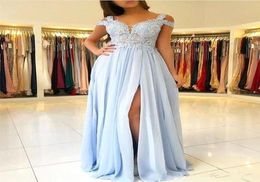 2020 New Cheap Sky Blue Bridesmaid Dresses For Weddings Off Shoulder Lace Appliques Chiffon Split Plus Size Zipper Back Maid of Ho5278809