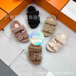 Designer Slippers Second Uncles 2024 Autumn New Plush Velcro Lamb Hair Outer Wear Casual Shoes for Women O9HN