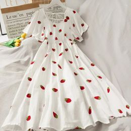 Casual Dresses Vintage Kawaii Strawberry Dress Women Sexy Ruffle Puff Sleeve Off Shoulder Embroidery Summer Party 2024 Korean Elegant