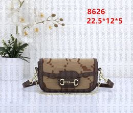 Luxury Designer Cherry Mini Flap Crossbody Bag Italy Brand Double Letter Women Shoulder Bag High Quality Lady Genuine Leather Woc Chain Sacoche Bags Coin Purse