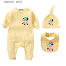 Rompers 100%cotton Newborn Kids Rompers Hat Sets Baby Boys Girls Designer Clothes Print Jumpsuit Short Sleeves Jumpsuits Hats Bibs 3 Piece Set CYD23102702 L47