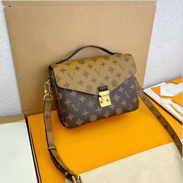 Classic Totes POCHETTE designer bag tote bag Vintage cowhide shoulder bags clutch handbag messenger packages Bags wallet purse M44875