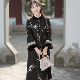 Ethnic Clothing Winter Chinese Style Women Suede Embroidered Cheongsam Robe Literary Retro Gown Tang Suit Temperament Black Jacket Long Coat