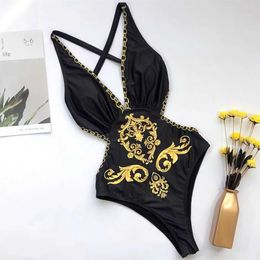 2024 New Women's One Piece Swimsuit Popular European and American Bikini Positioning Printing Integrated Swimsuit Beach Vacation