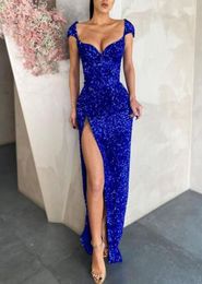 2021 Royal Blue Evening Dresses Jewel Neck Beaded Sequined Lace Long Sleeve Mermaid Prom Dress Sweep Train Custom Illusion Robes D2163399