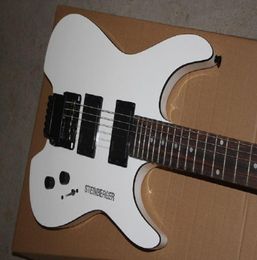 STEINBERGER headless electric guitar white color with active pickups2406334