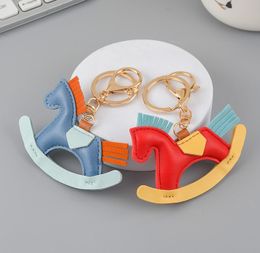 Designer Cute rocking Pony Model Keychain Key Chains Ring Holder 10.5x9.2CM No Letter Designers Keychains For Porte Clef Gift Men Women Car Bag Pendant Accessories